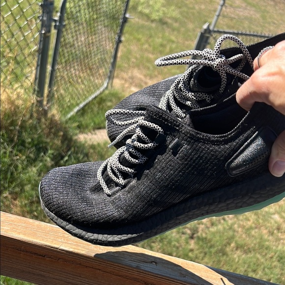 Womens size 8.5 custom painted adidas pure boost. - Picture 2 of 5